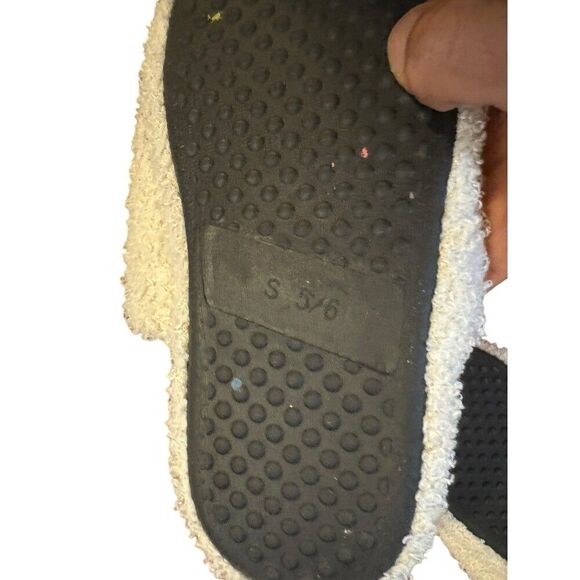 Peanuts Snoopy open toe slippers small 5/6 - Picture 2 of 3